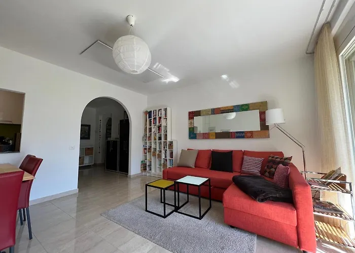 - Locarno: Miramonti Apt.5 Апартаменты